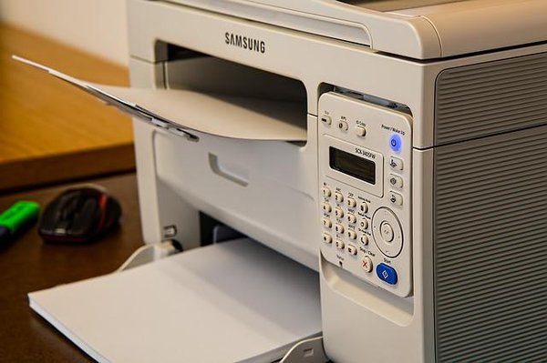 Comment connecter un scanner et une imprimante à un ordinateur : Le guide ultime